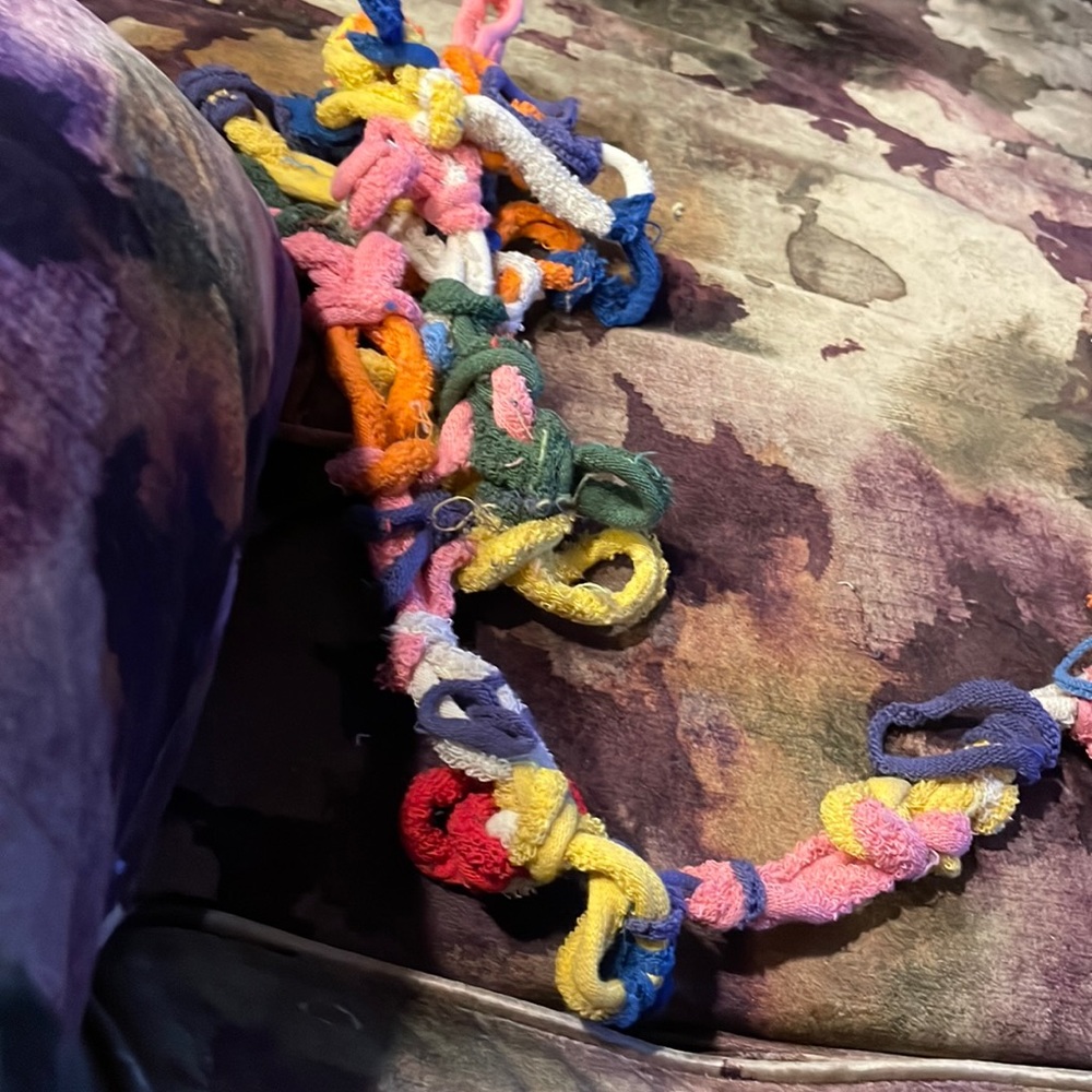 Multicolored yarn scarf
